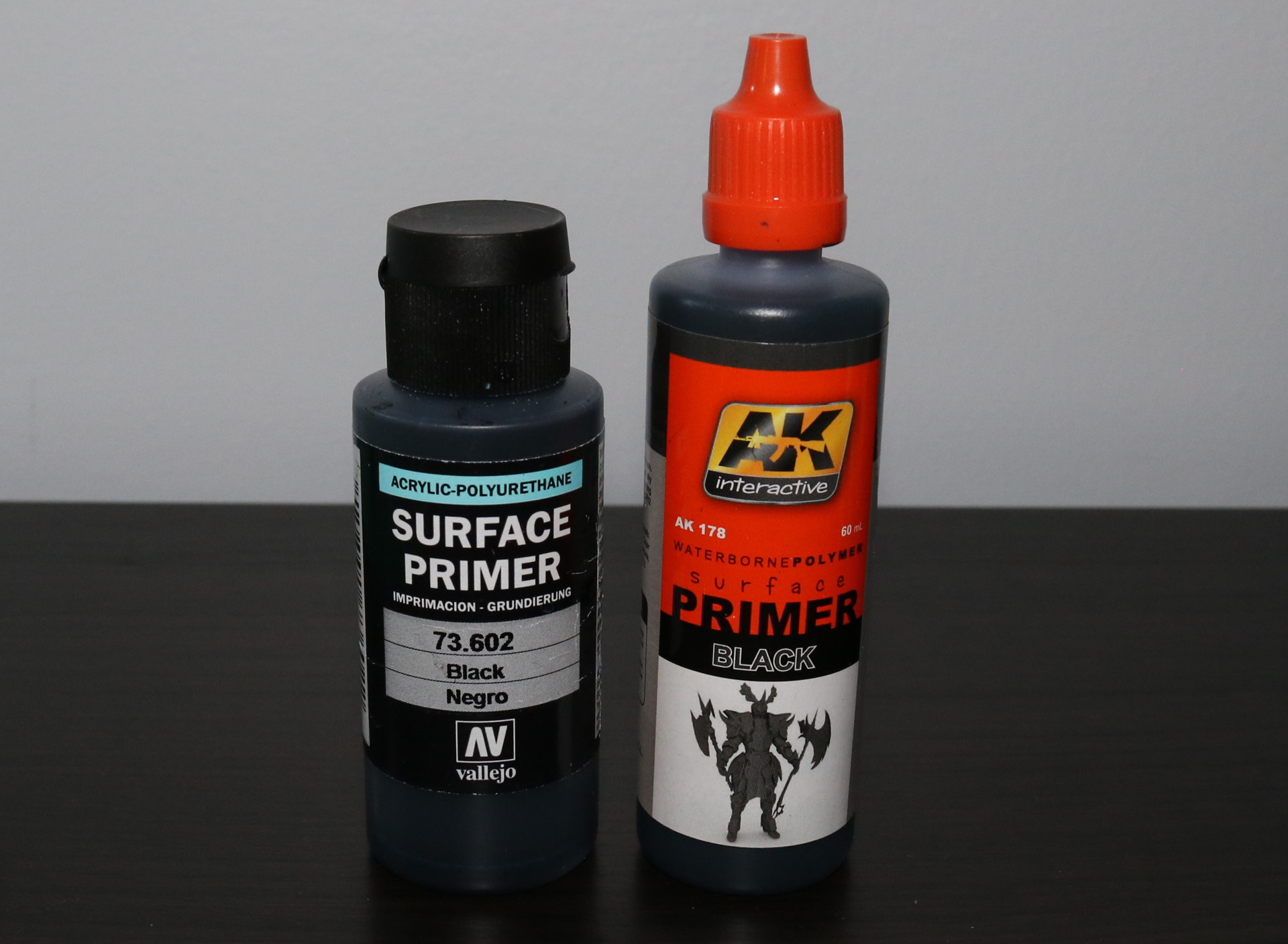 Vallejo - 73.602 Surface Primer - Black - 60 ML – Scale Hobbies